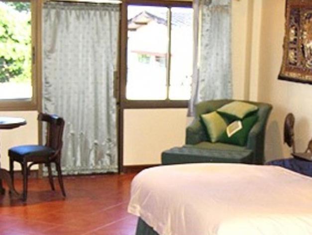 The Irish Clock Hotel Udon Thani Exterior foto